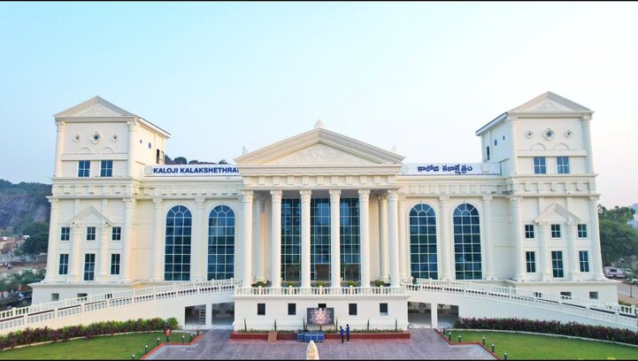 Hotels near conference venue map.