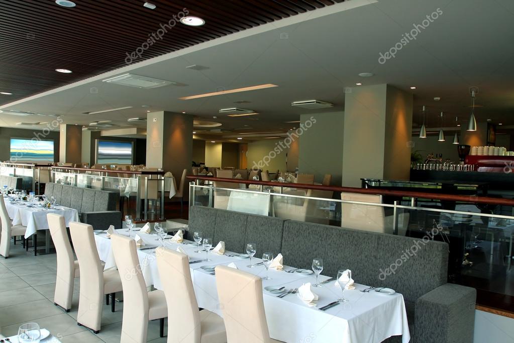 Gala dinner with cultural performance.